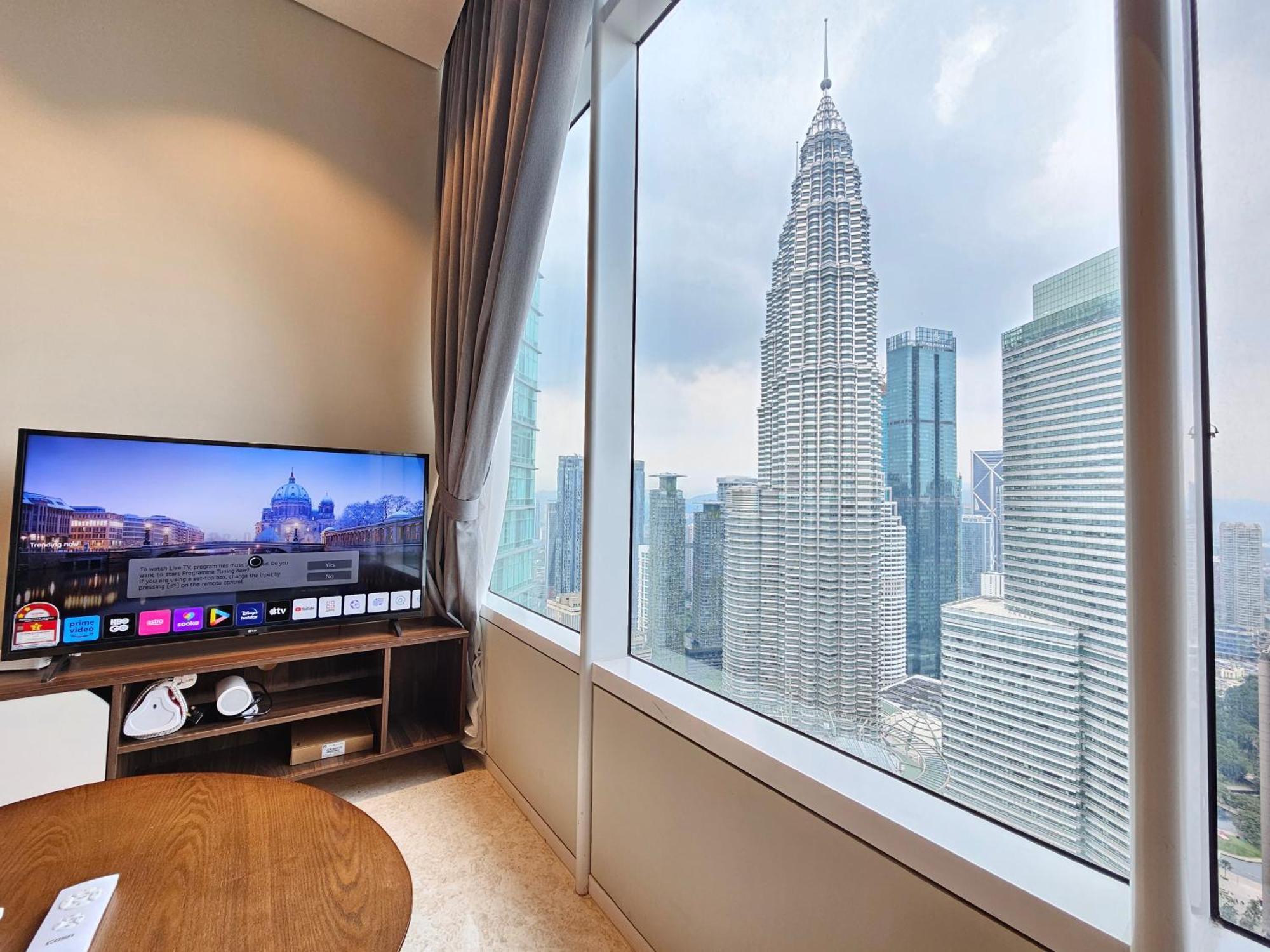 Sky Suites Klcc By Staylar Kuala Lumpur Buitenkant foto
